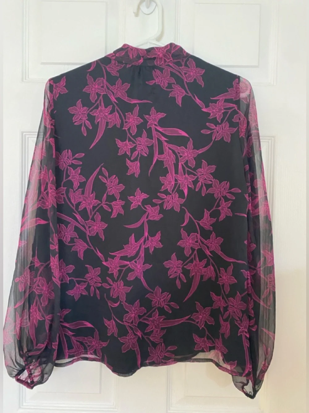 Vince Camuto Blouse (PM) - Picture 2 of 7
